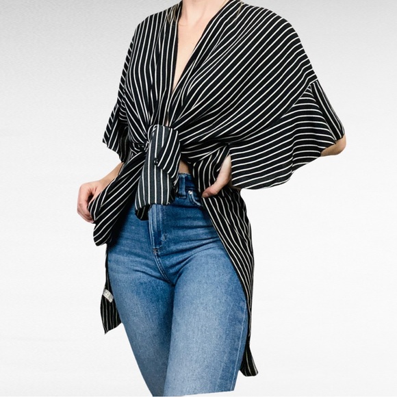 Black & White Striped Ruffle Kimono Sleeve Tie Front One Size Cardigan Coverup - Picture 3 of 8